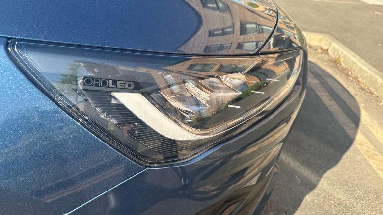 Ford Focus 1.0 EcoBoost Hybrid mHEV 155 Titanium 5dr Auto Petrol Hatchback